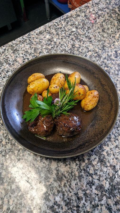 B&B Restaurant Le Pernollet Evionnaz Екстер'єр фото