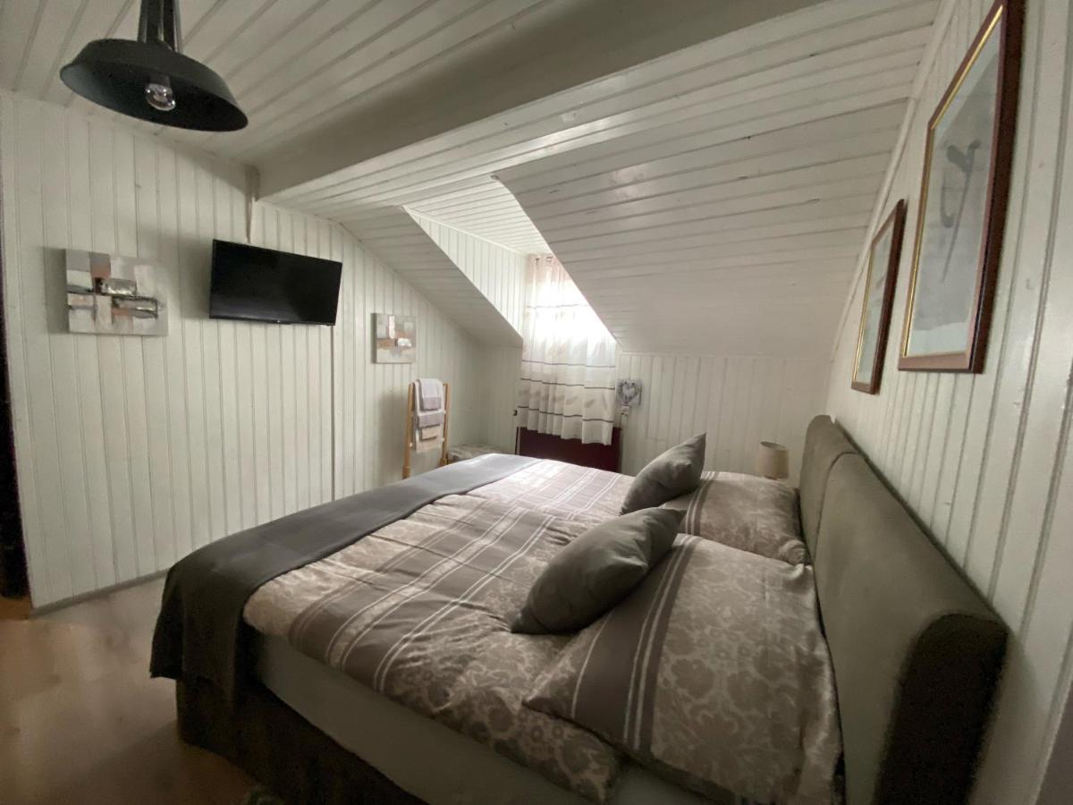 B&B Restaurant Le Pernollet Evionnaz Екстер'єр фото